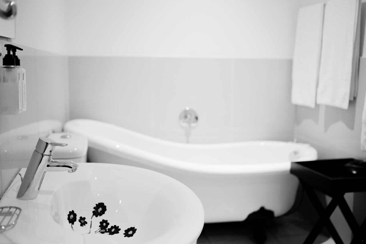 No66 Sandton Lodge โจฮันเนสเบิร์ก ภายนอก รูปภาพ