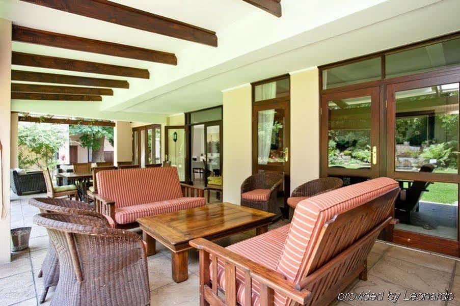 No66 Sandton Lodge โจฮันเนสเบิร์ก ภายนอก รูปภาพ
