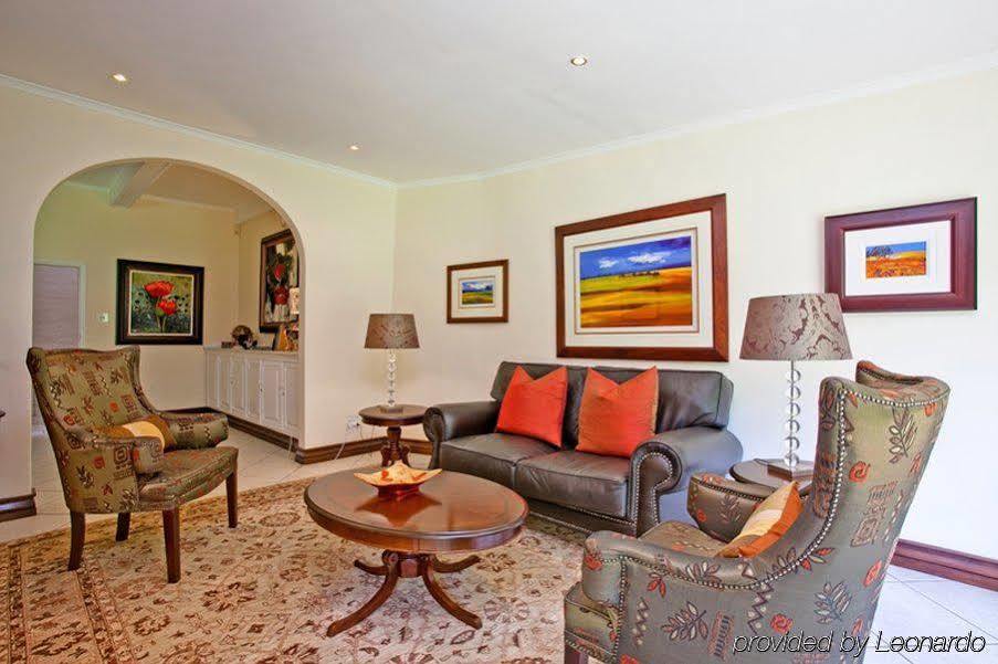 No66 Sandton Lodge โจฮันเนสเบิร์ก ภายนอก รูปภาพ