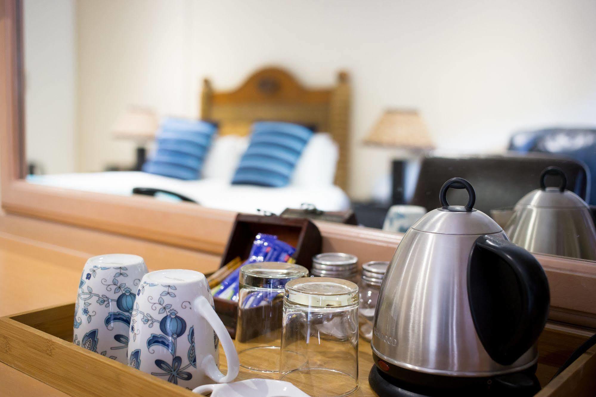 No66 Sandton Lodge โจฮันเนสเบิร์ก ภายนอก รูปภาพ