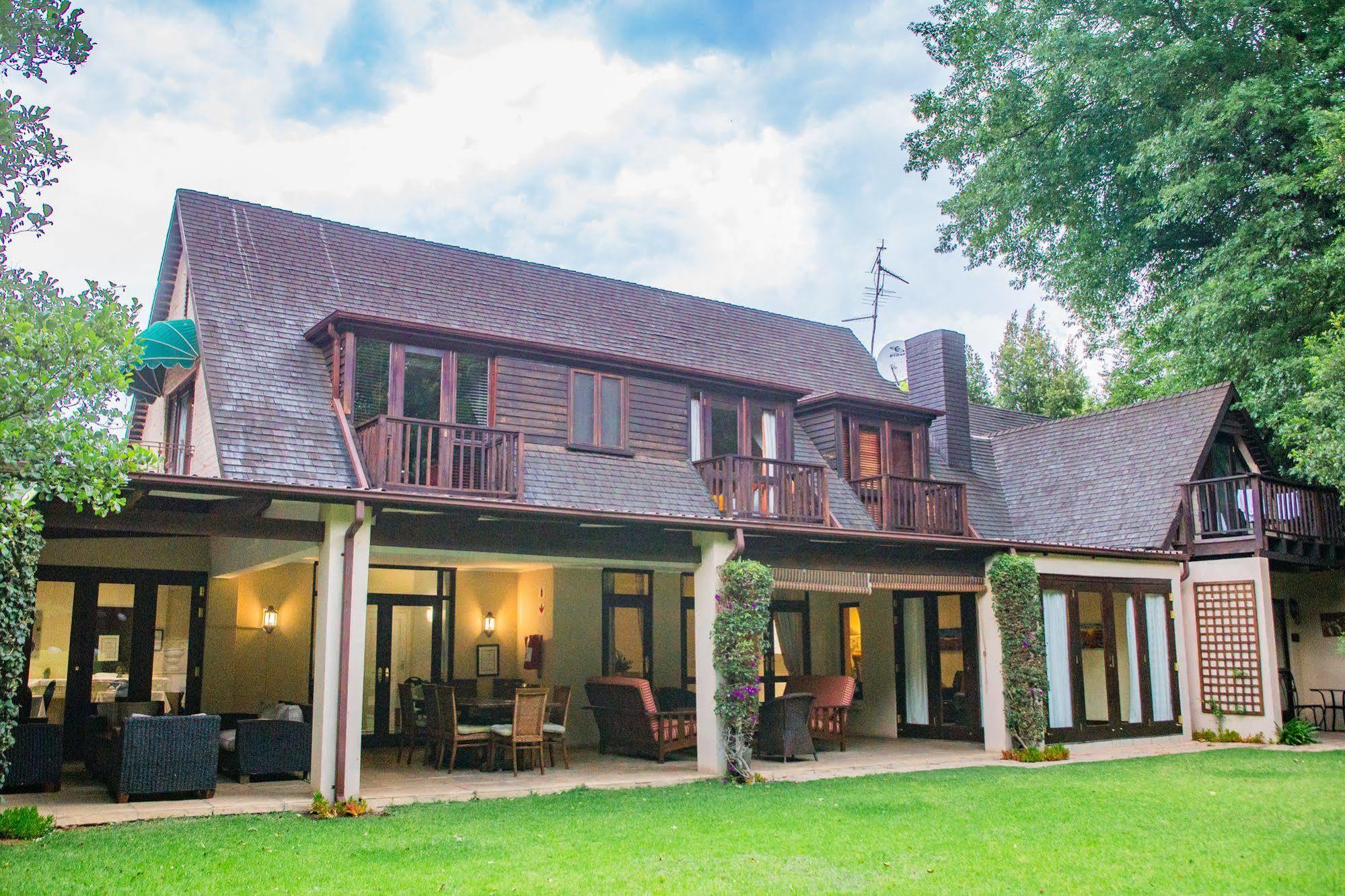 No66 Sandton Lodge โจฮันเนสเบิร์ก ภายนอก รูปภาพ